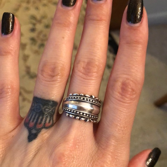 Jewelry - Sterling silver band